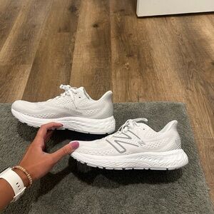 New balance 880 tennis shoes